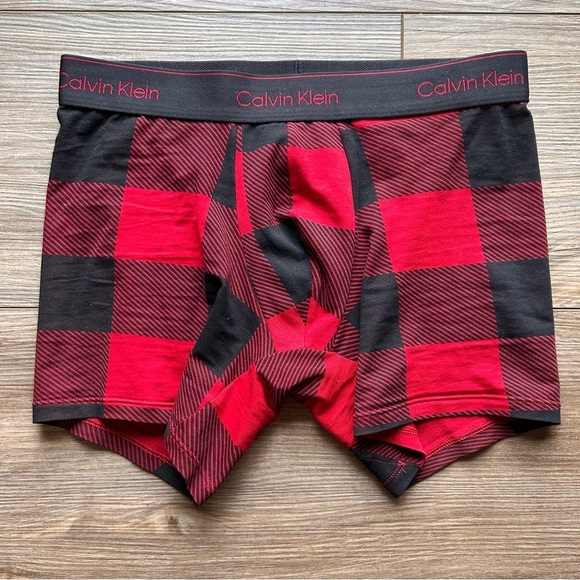 Calvin Klein Other - Calvin Klein | Icon Cotton Stretch Red & Black Plaid Boxer Brief (Small)